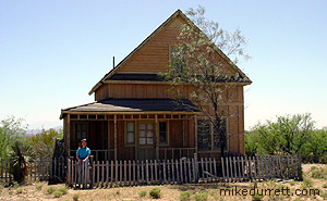 Kurt Russell house in Tombstone. Photo copyright 2003-2004 Mike Durrett, all rights reserved.